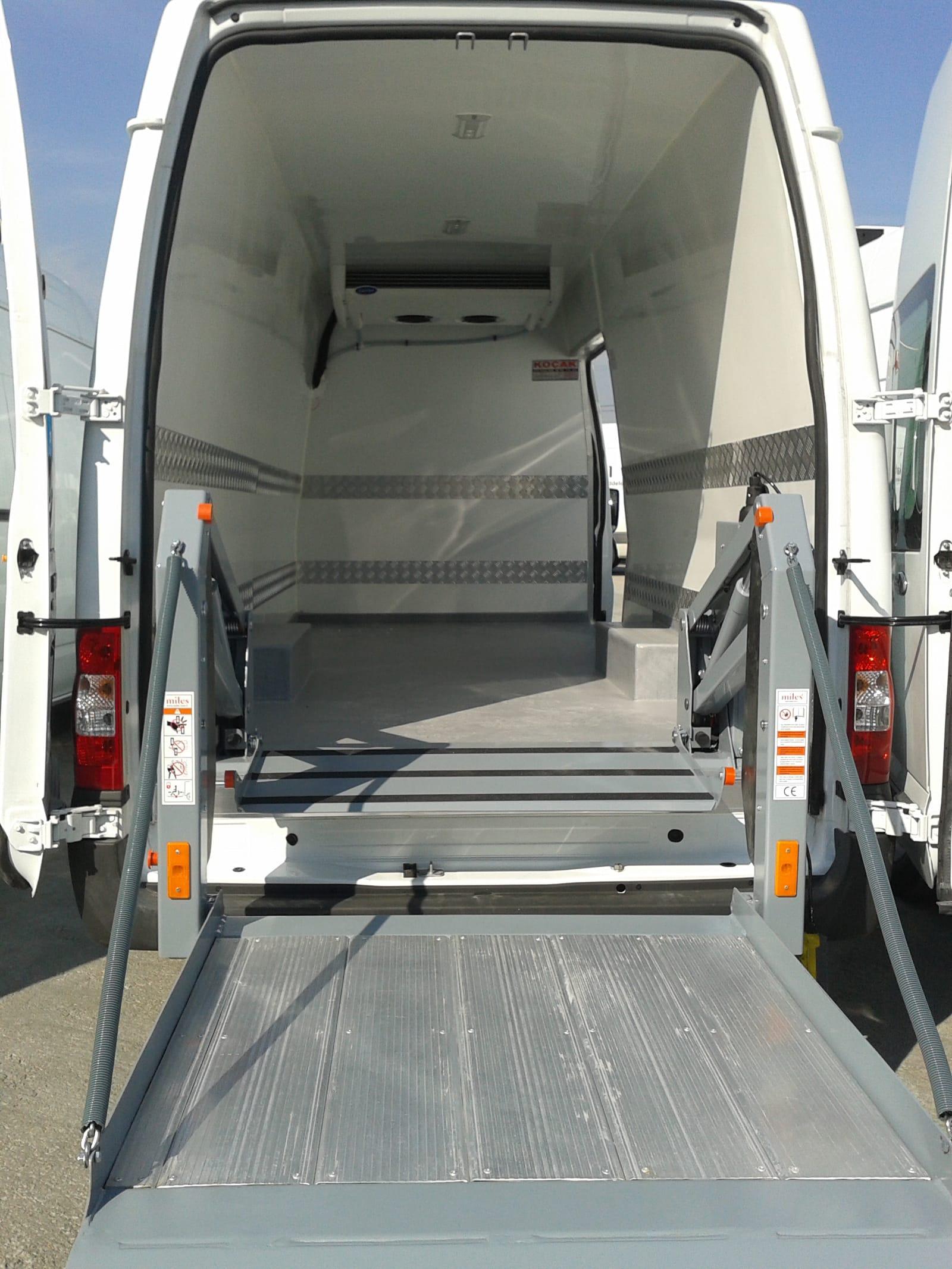Panelvan İzolasyon