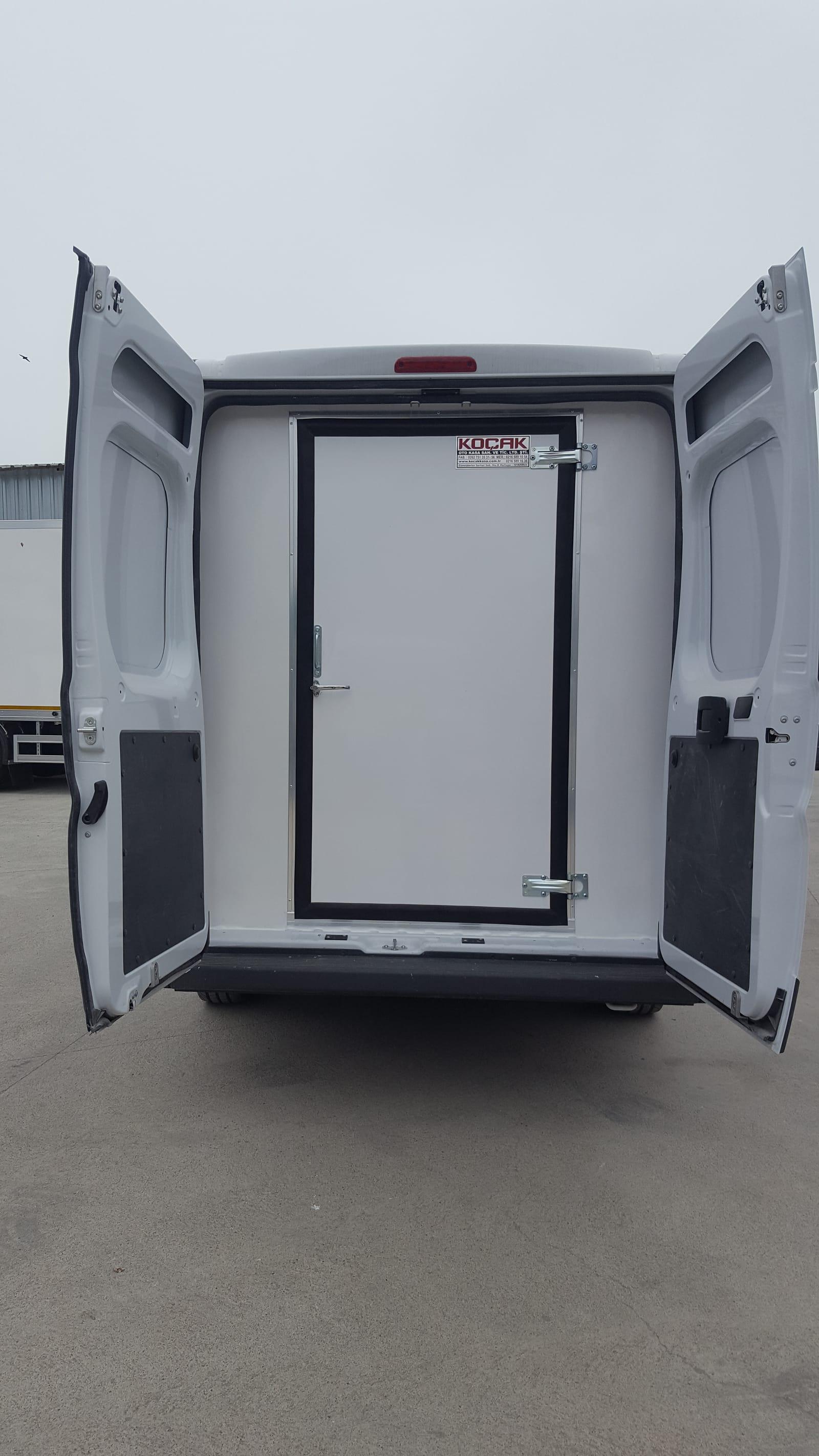 Panelvan İzolasyon