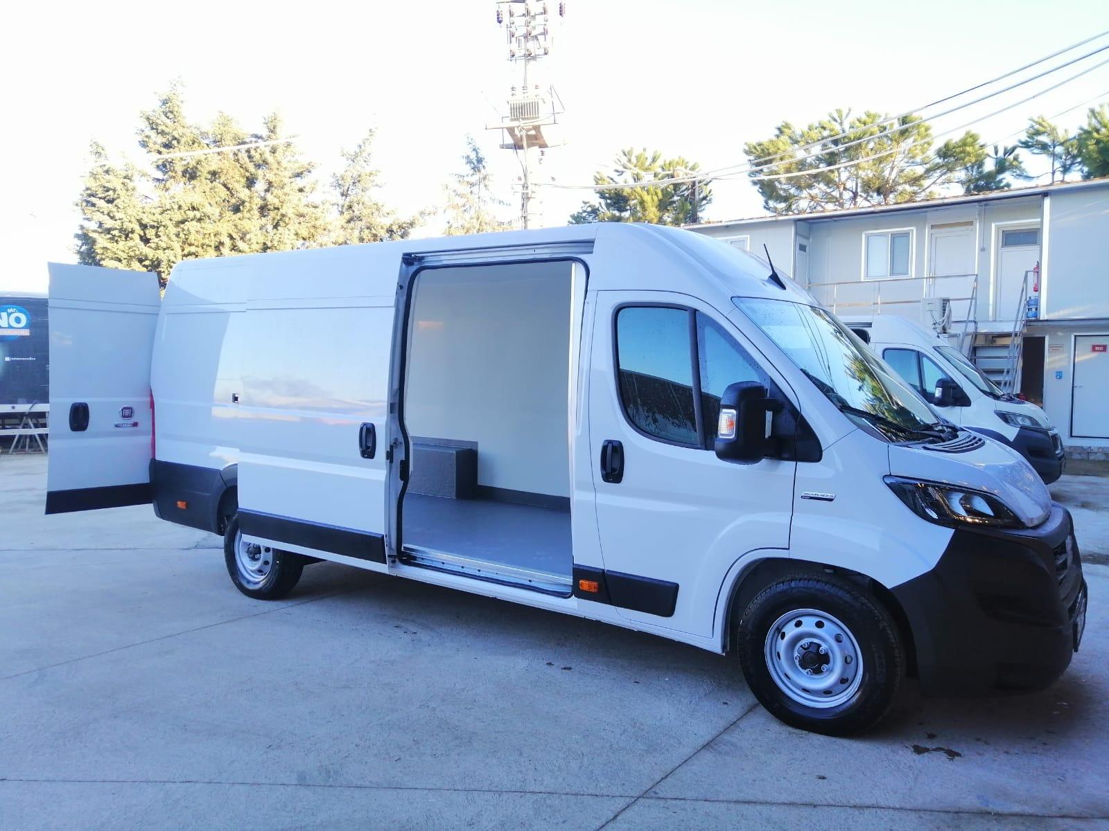 Panelvan İzolasyon