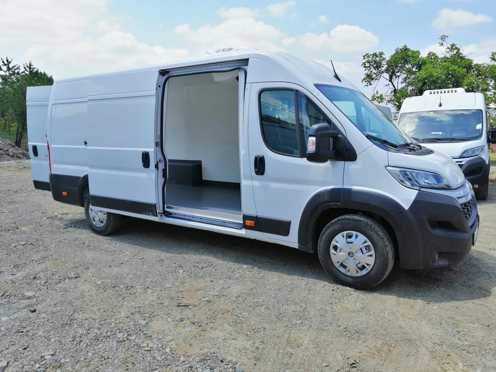 Panelvan İzolasyon