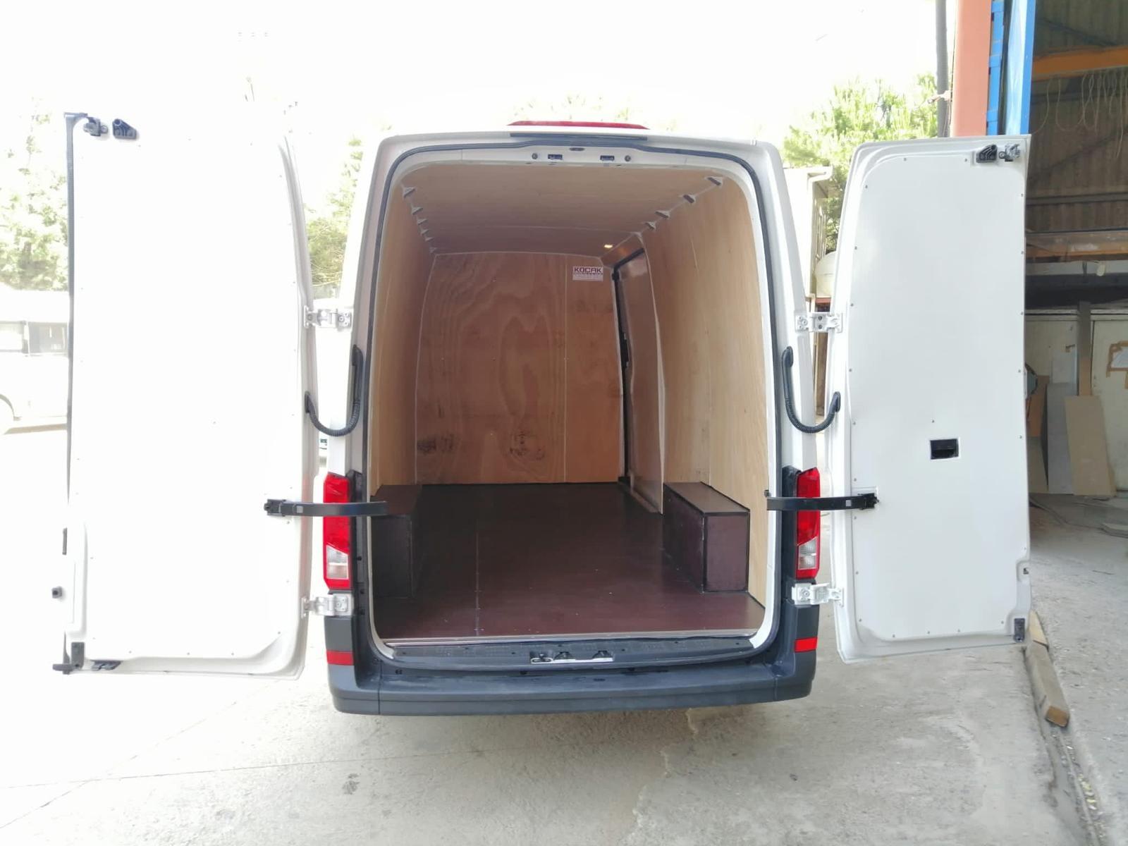 Panelvan İzolasyon